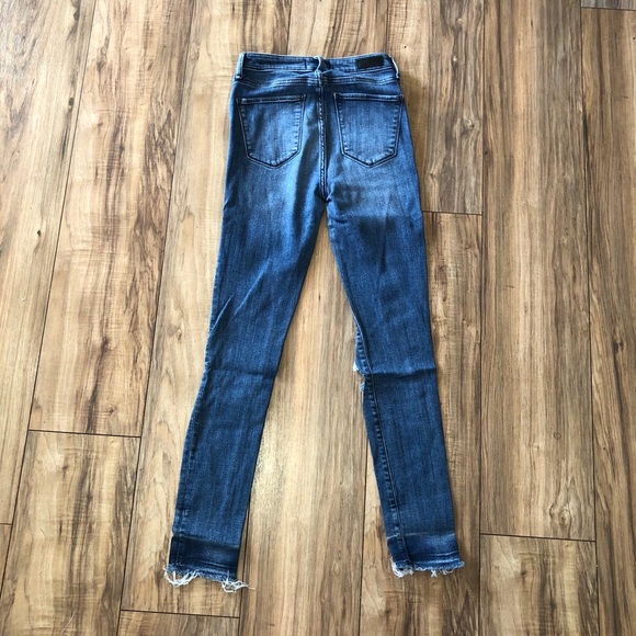 A&F Simone High Rise Super Skinny - Picture 3 of 3